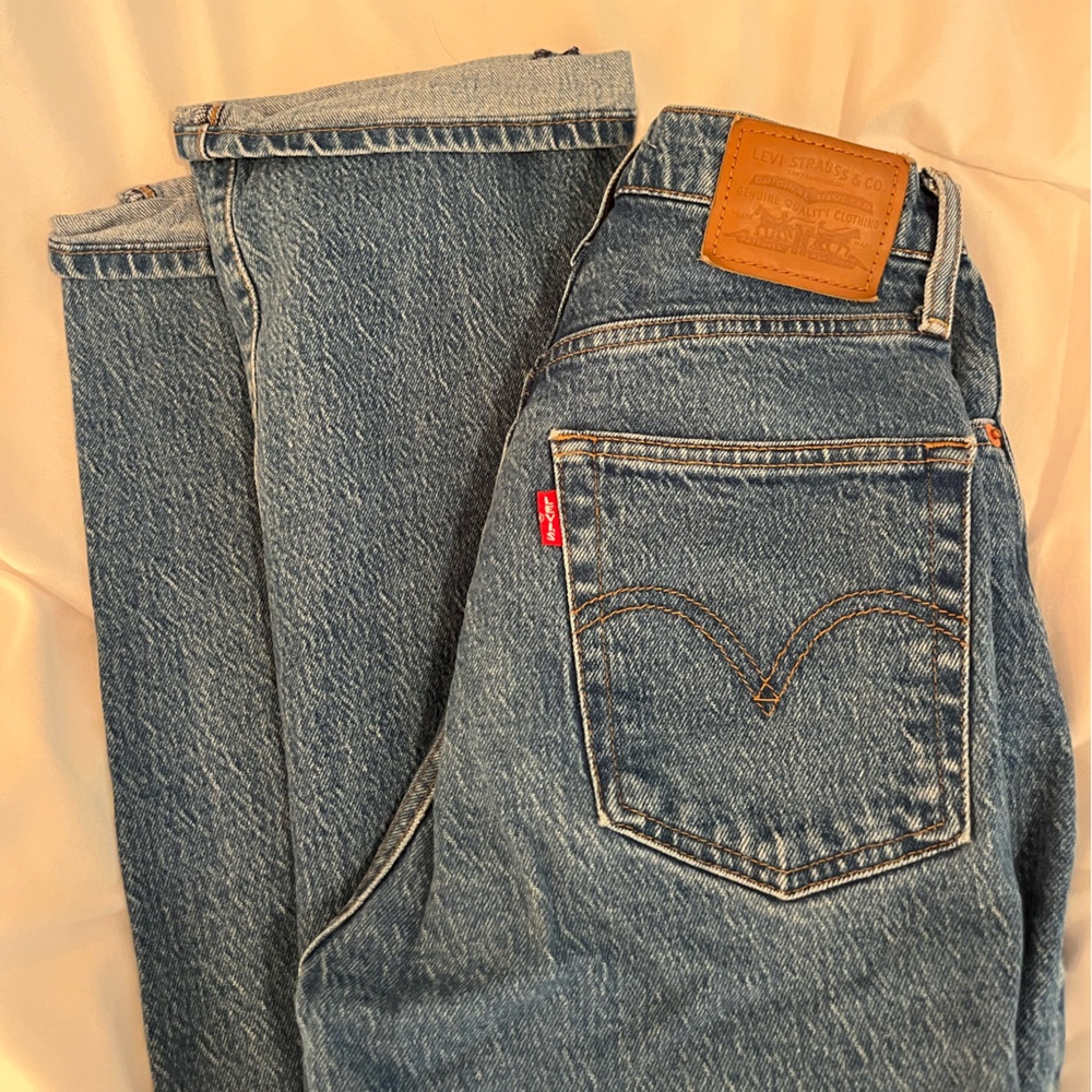 Levi's rib cage straight high waisted Denim Jeans
